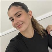 Soy estudiante de 4º grado de Educación Primaria. He realizado prácticas como docente en centros educativos y tengo experiencia dando clases particulares. 
Soy una chica joven y con mucha paciencia para los niños. Mis clases están dedicadas a cualquier ma